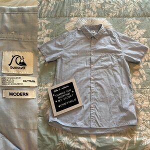 Quiksilver Light Blue Modern Fit Short Sleeve Button Down Shirt | Men’s XXL